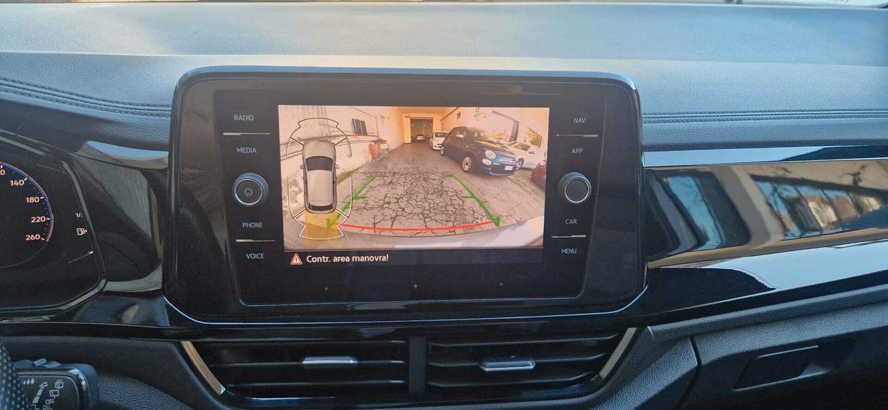 Volkswagen T-Roc 1.5 TSI ACT DSG R-Line