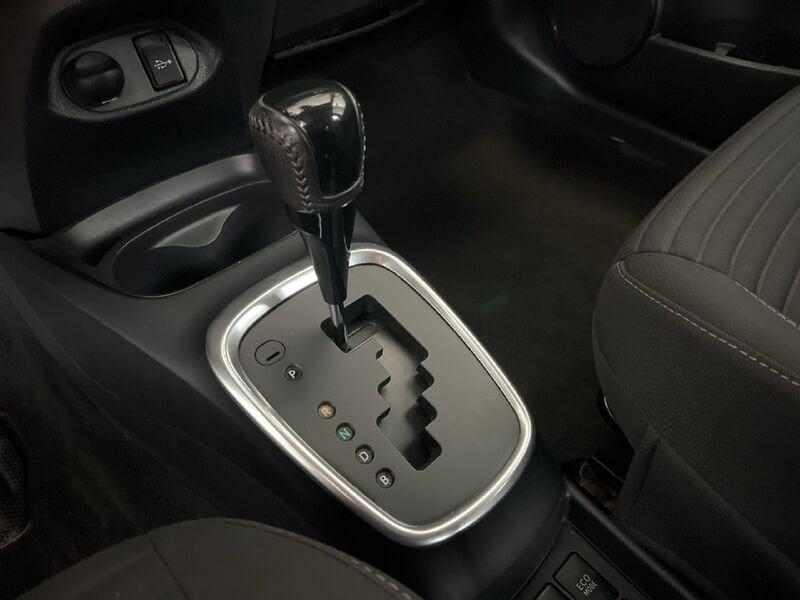 Toyota Yaris III 2017 5p 1.5 hybrid Active my18