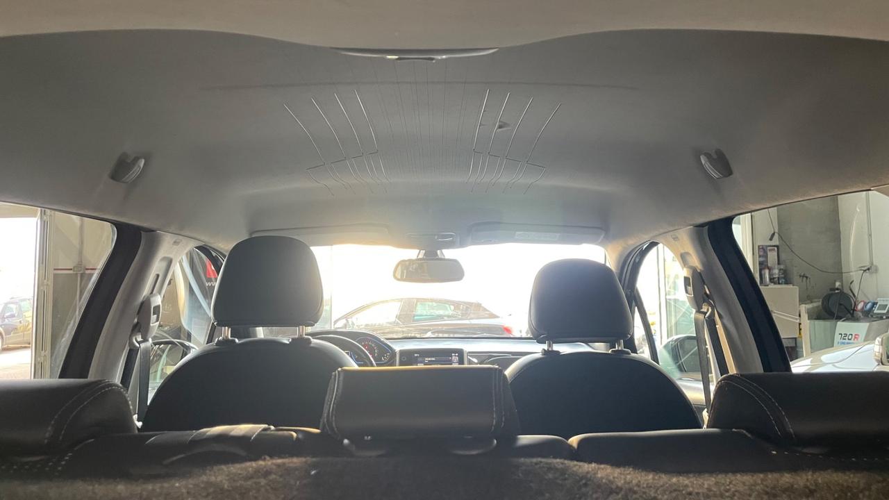Peugeot 2008 BlueHDi 100 Allure