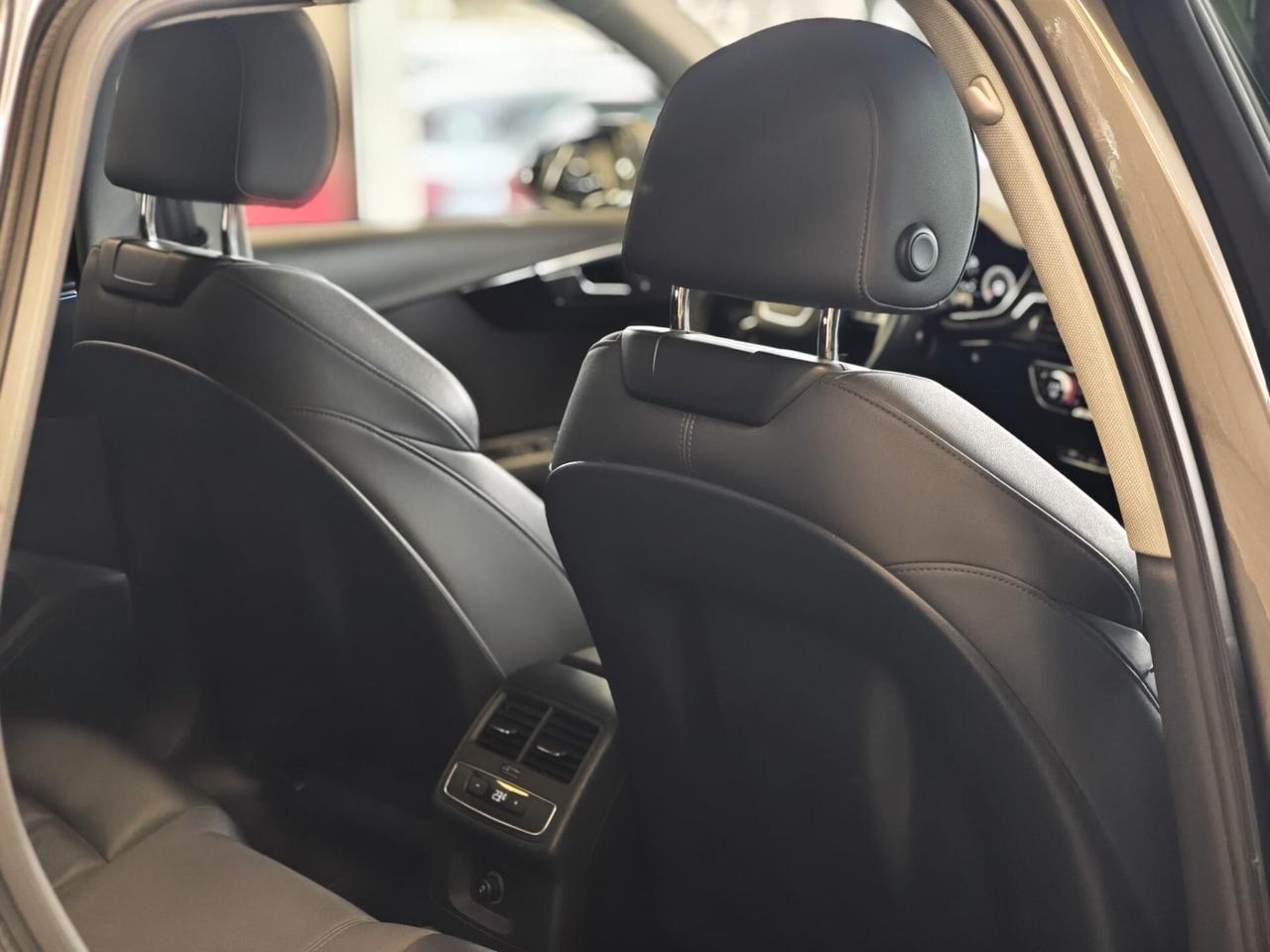 Audi A4 allroad 40 TDI 204 CV S tronic Identity Contrast