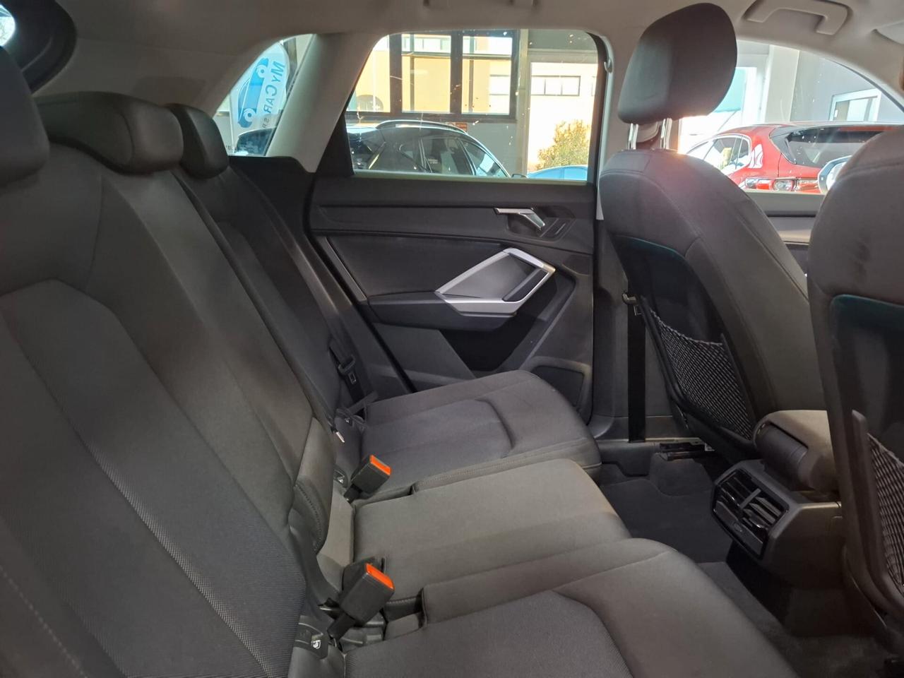 Audi Q3 35 Benzina Manuale