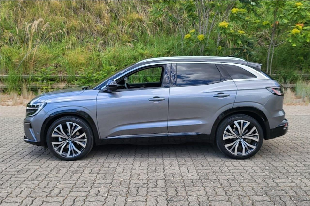 Renault Austral Full Hybrid E-Tech 200 CV Techno Allestimento ICONIC