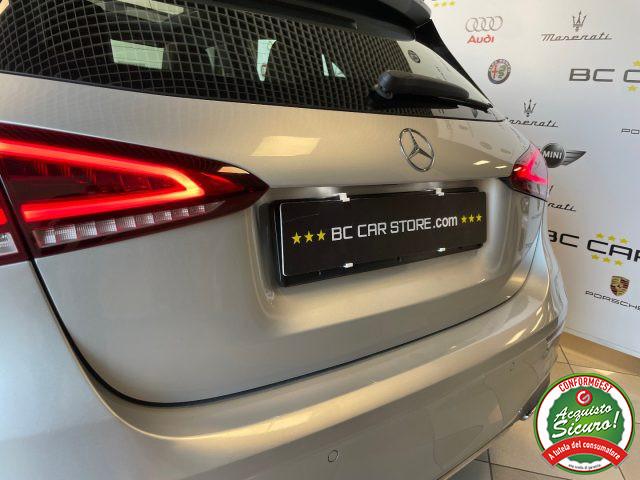 MERCEDES-BENZ A 180 136cv Aut. Premium AMG *TETTO