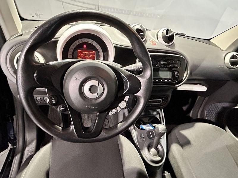 smart fortwo Fortwo 1.0 71 cv Twinamic Youngster