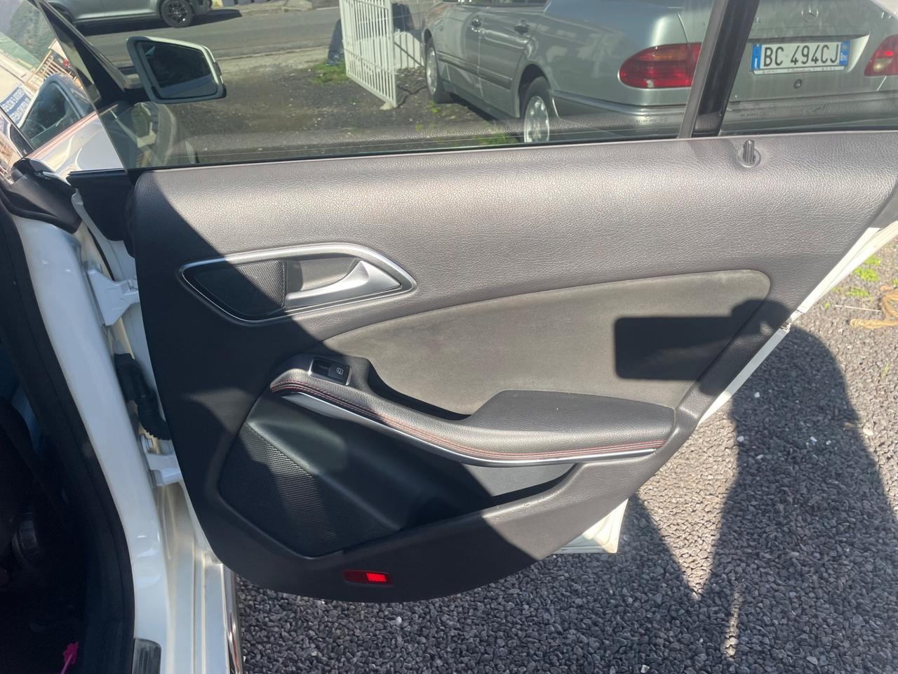 Mercedes-benz CLA 180 CDI Automatic Premium