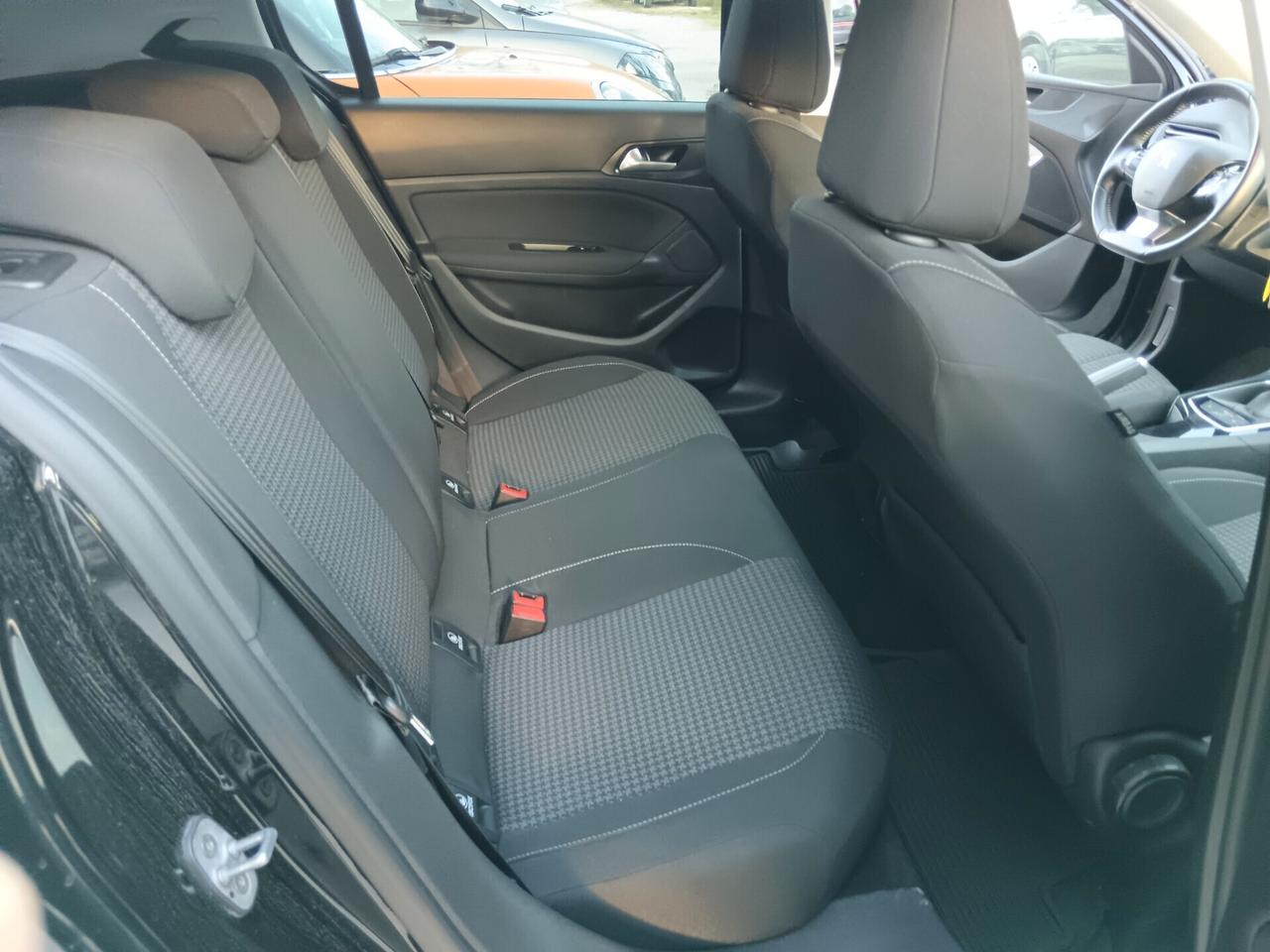 Peugeot 308 1.6 BLUEHDI 120CV NEOPATENTATI