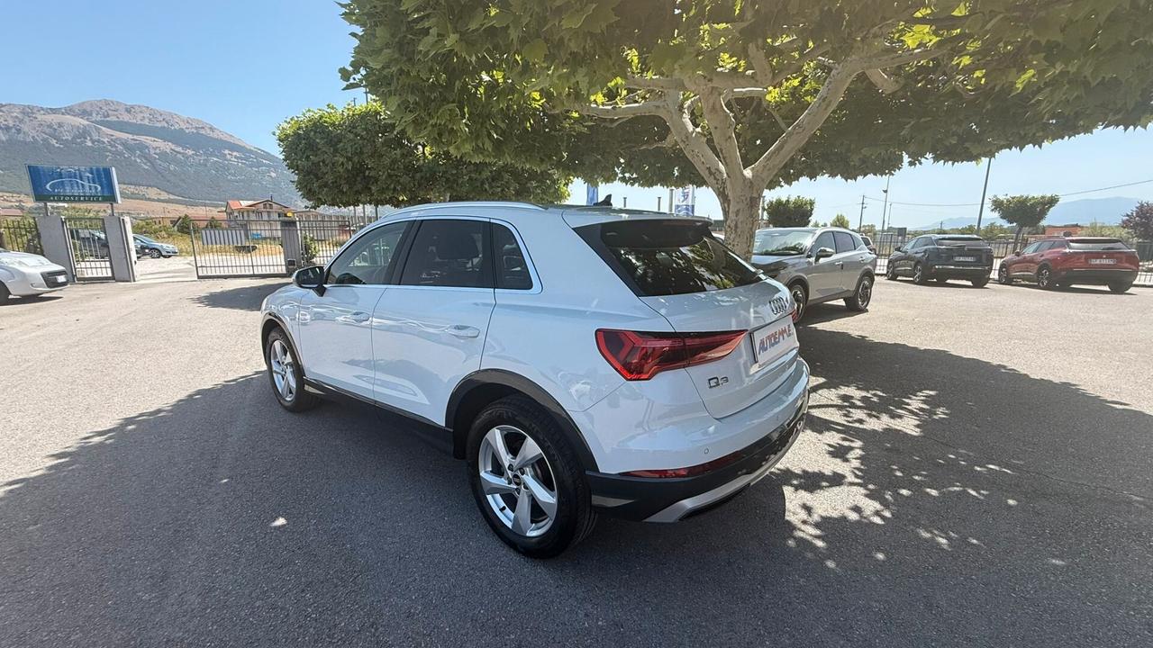 Audi Q3 35 TDI S tronic Business Advanced