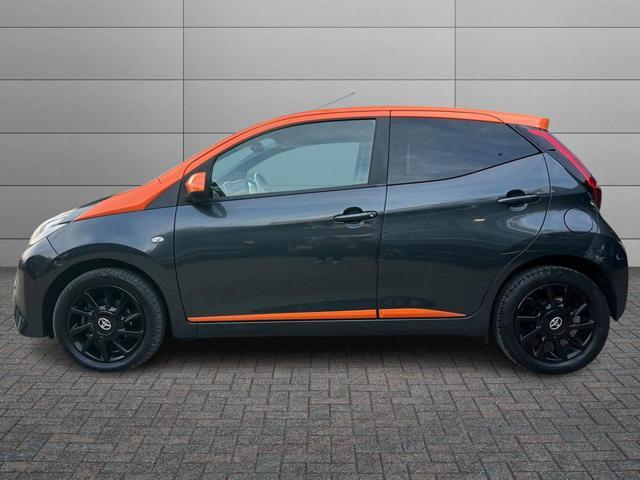 TOYOTA Aygo Connect 1.0 VVT-i 72 CV 5 porte x-wave orange