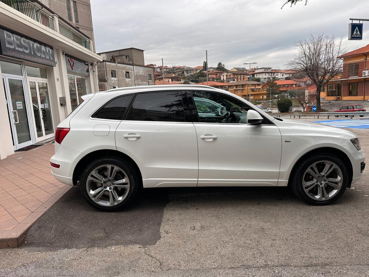 Audi Q5 3.0 V6 TDI quattro S tronic S LINE