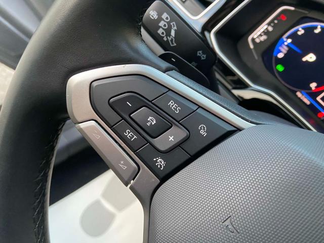 VOLKSWAGEN Taigo 1.0 TSI 110 CV DSG R-Line TETTO APR/PAN