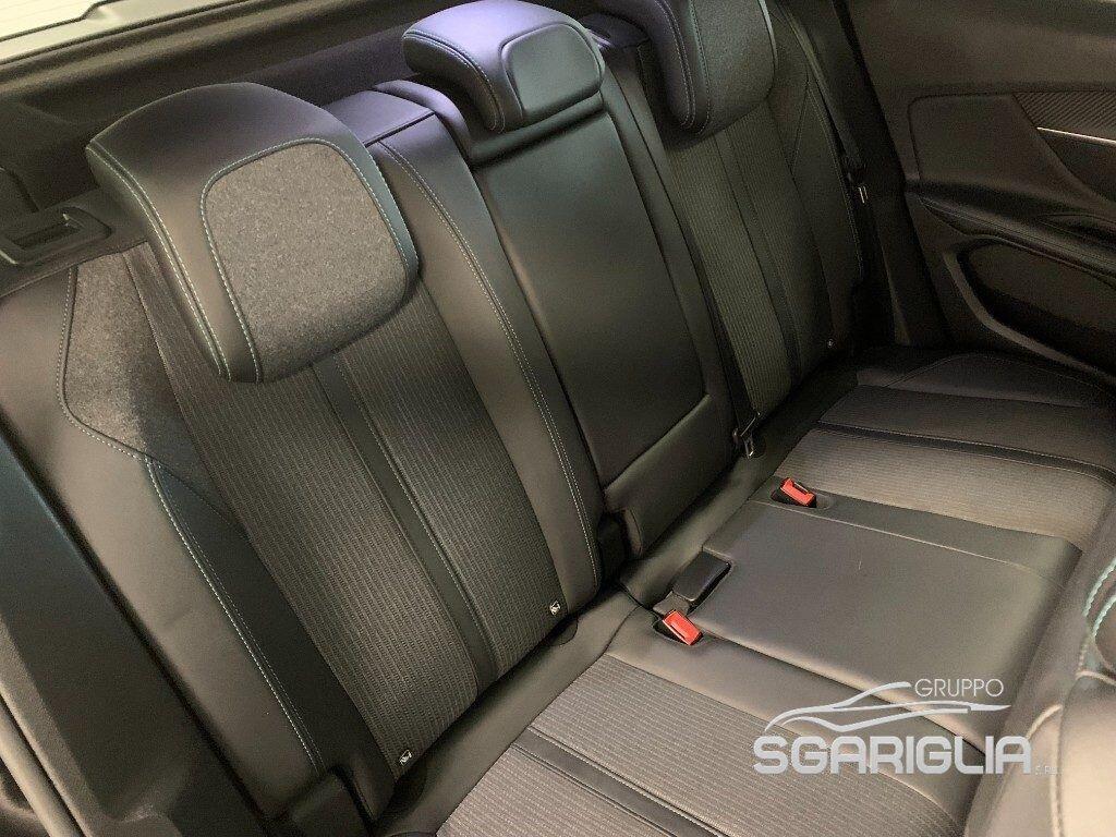 Peugeot 3008 EAT8 Allure Pack Automatico 1.5 BlueHDi