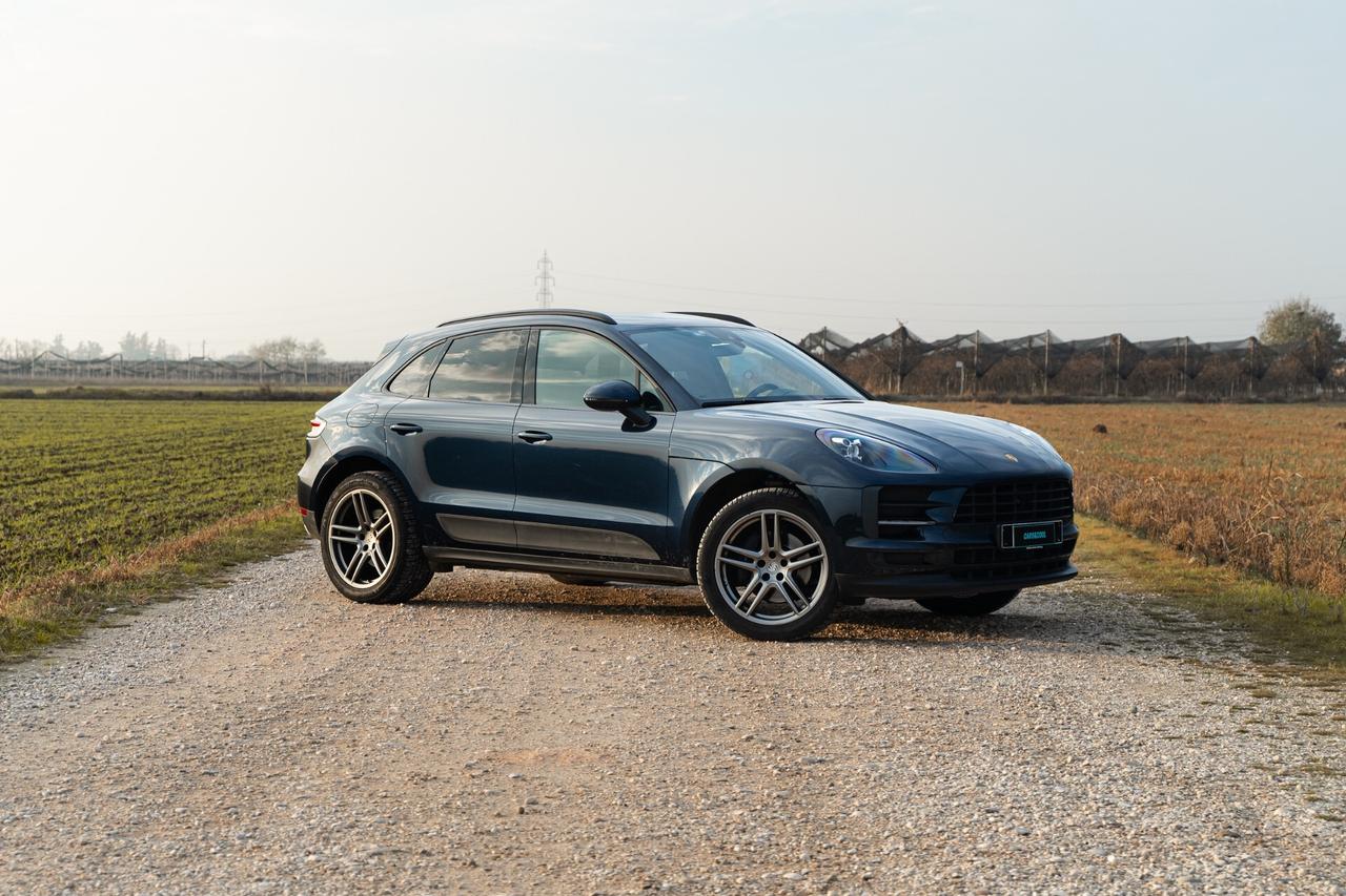 Porsche Macan - 2020