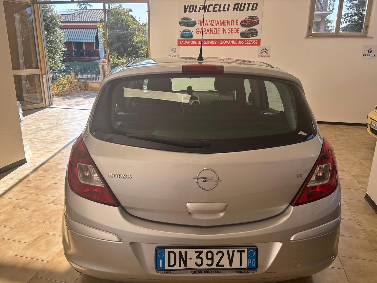 OPEL CORSA ANNO 2008 BZ 1.2 ADATTA NEOPATENTATI KM 152 MILA
