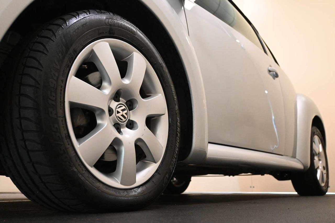 VOLKSWAGEN New Beetle 1.9 TDI 101CV Cabrio