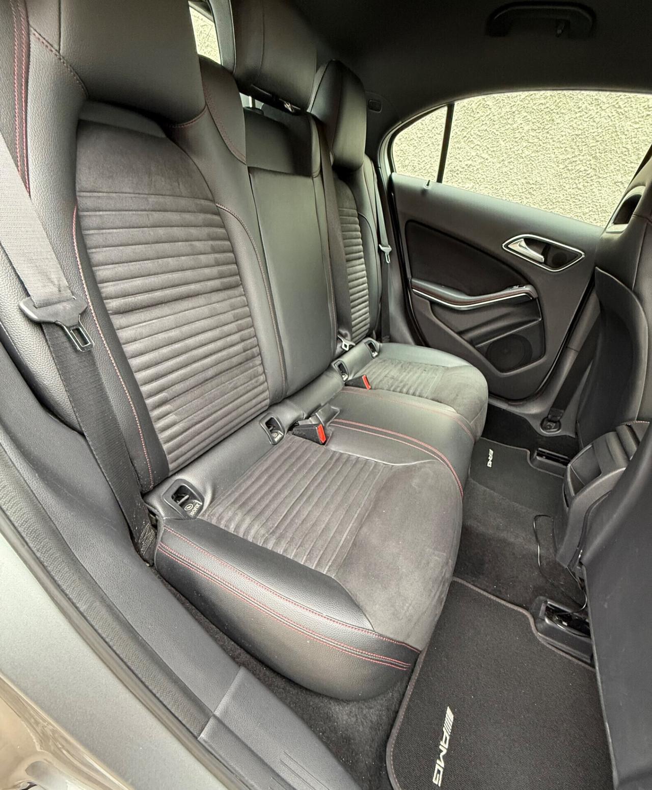 Mercedes-benz A 200 CDI Premium AMG,Xeno Led,interni in pelle e alcantara,ecc.