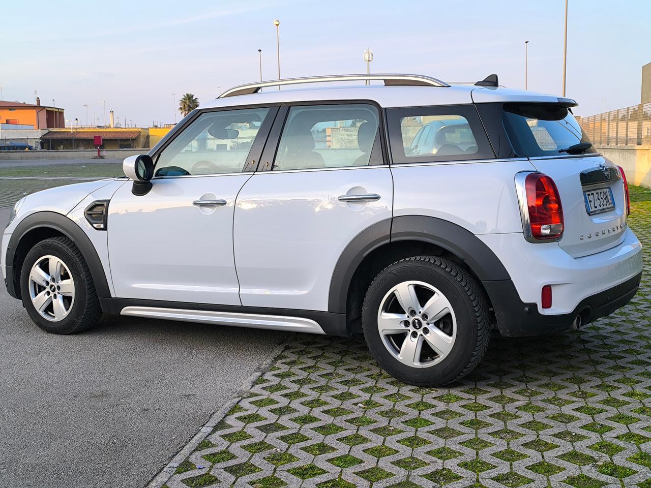 Mini One Countryman Mini 2.0 Cooper D Business Countryman Automatica