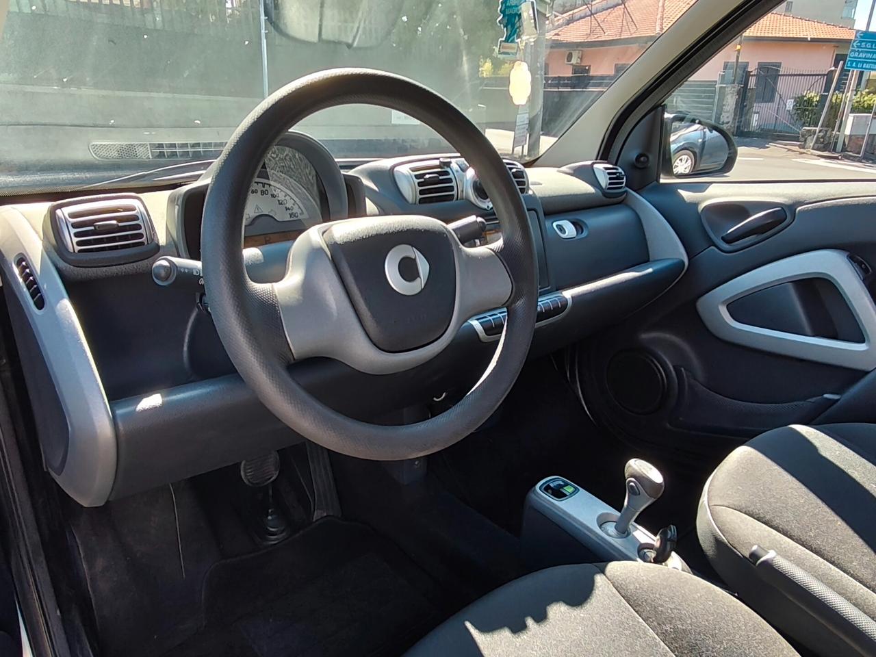 Smart ForTwo 1000 52 kW MHD coupé pure