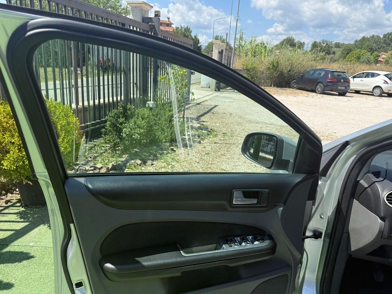 FORD FOCUS 2" SERIE