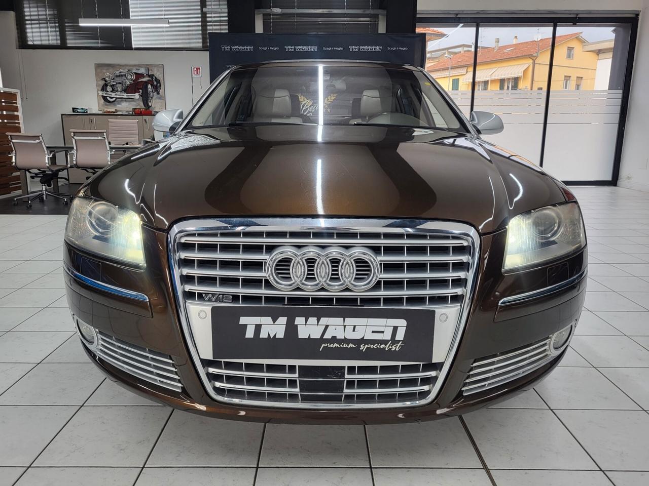 Audi A8 6.0 W12 quattro tiptronic