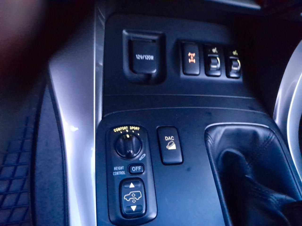 Toyota Land Cruiser 8 POSTI 3.0 D-4D 5p. aut. Wagon