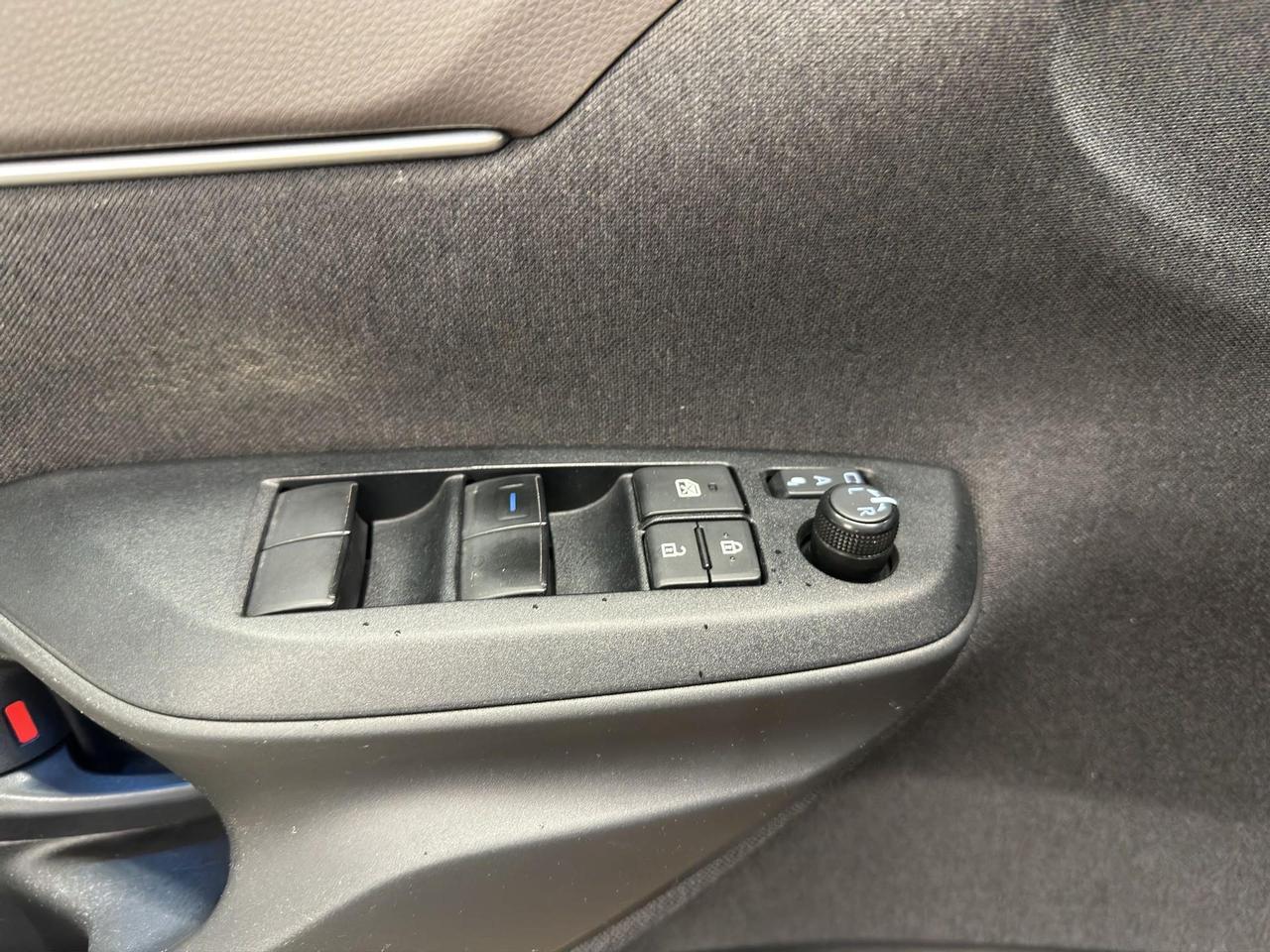 Toyota Yaris Cross 1.5h Lounge fwd 116cv e-cvt