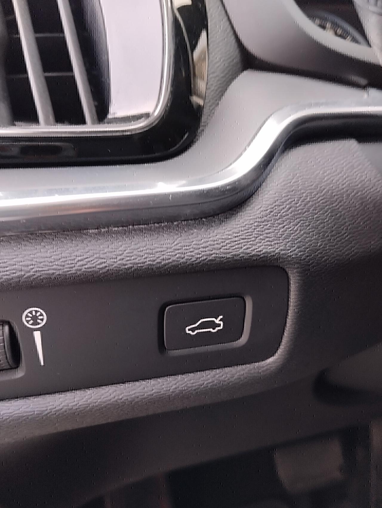 VOLVO V60 S.W. D3 Geartronic Business Plus