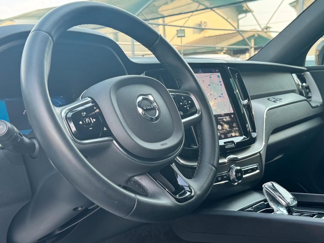 Volvo XC 60 XC60 B4 automatico Plus Dark