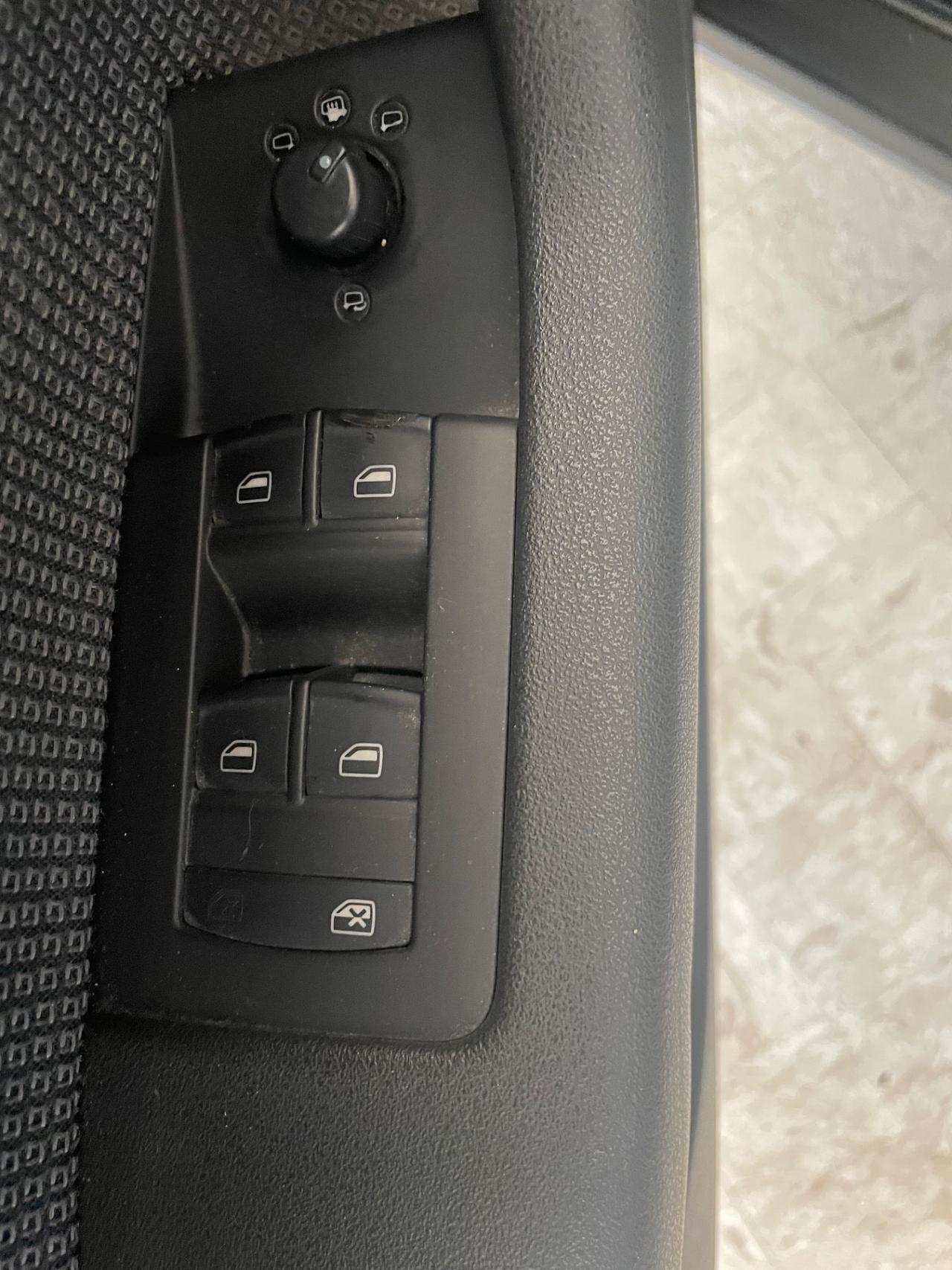 AUDI A3 SPB 1.6 FSI ATTRACTION "MANIACALE"
