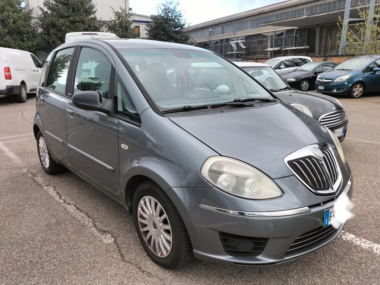 Lancia MUSA 1.4 benzina OK NEOPATENTATI Allestimento uso disabili