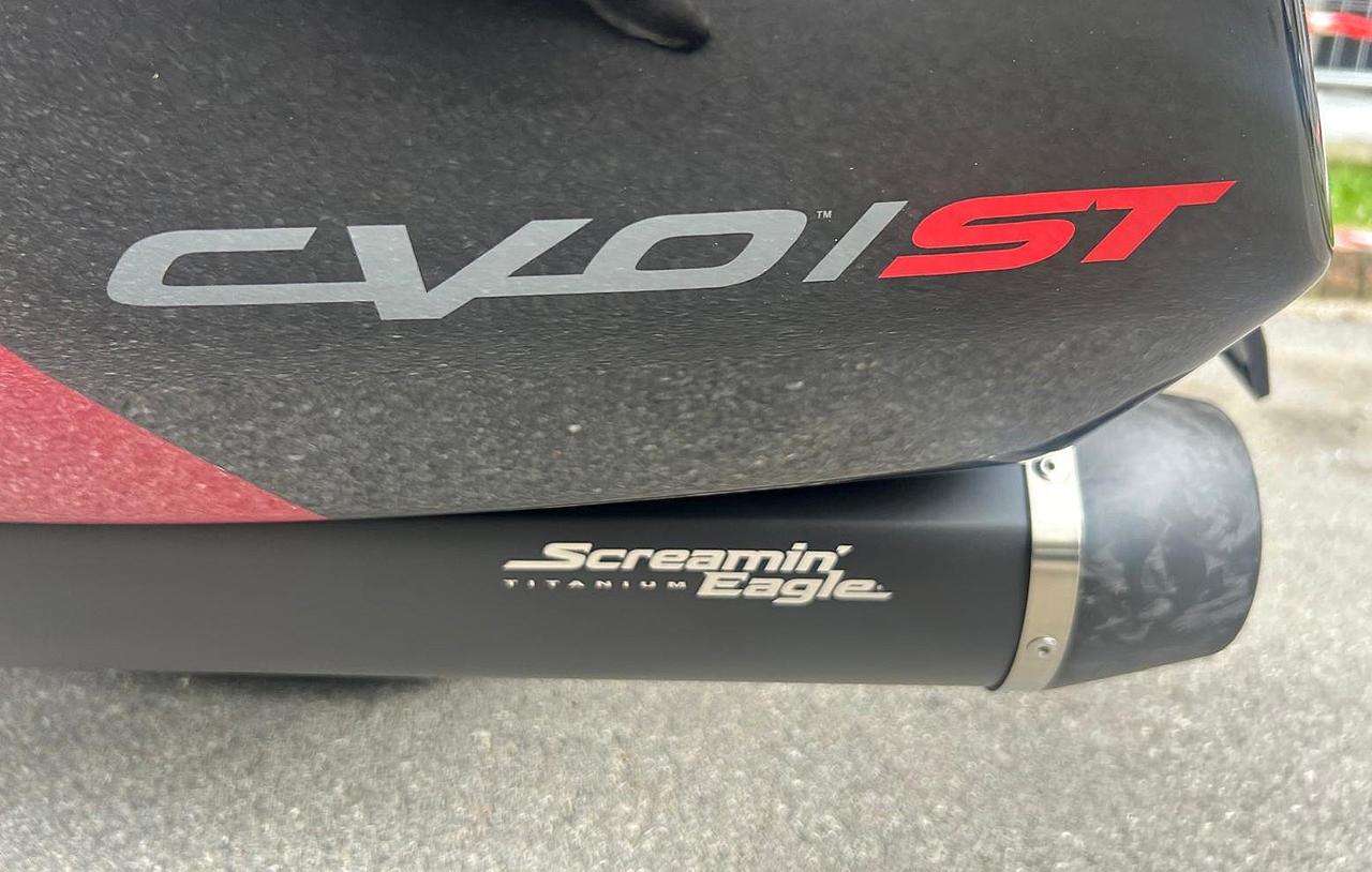 Harley-davidson CVO Road Glide ST