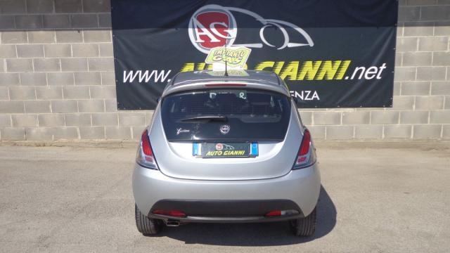 LANCIA Ypsilon 1.2 69 CV 5 porte GPL Ecochic Gold 2014