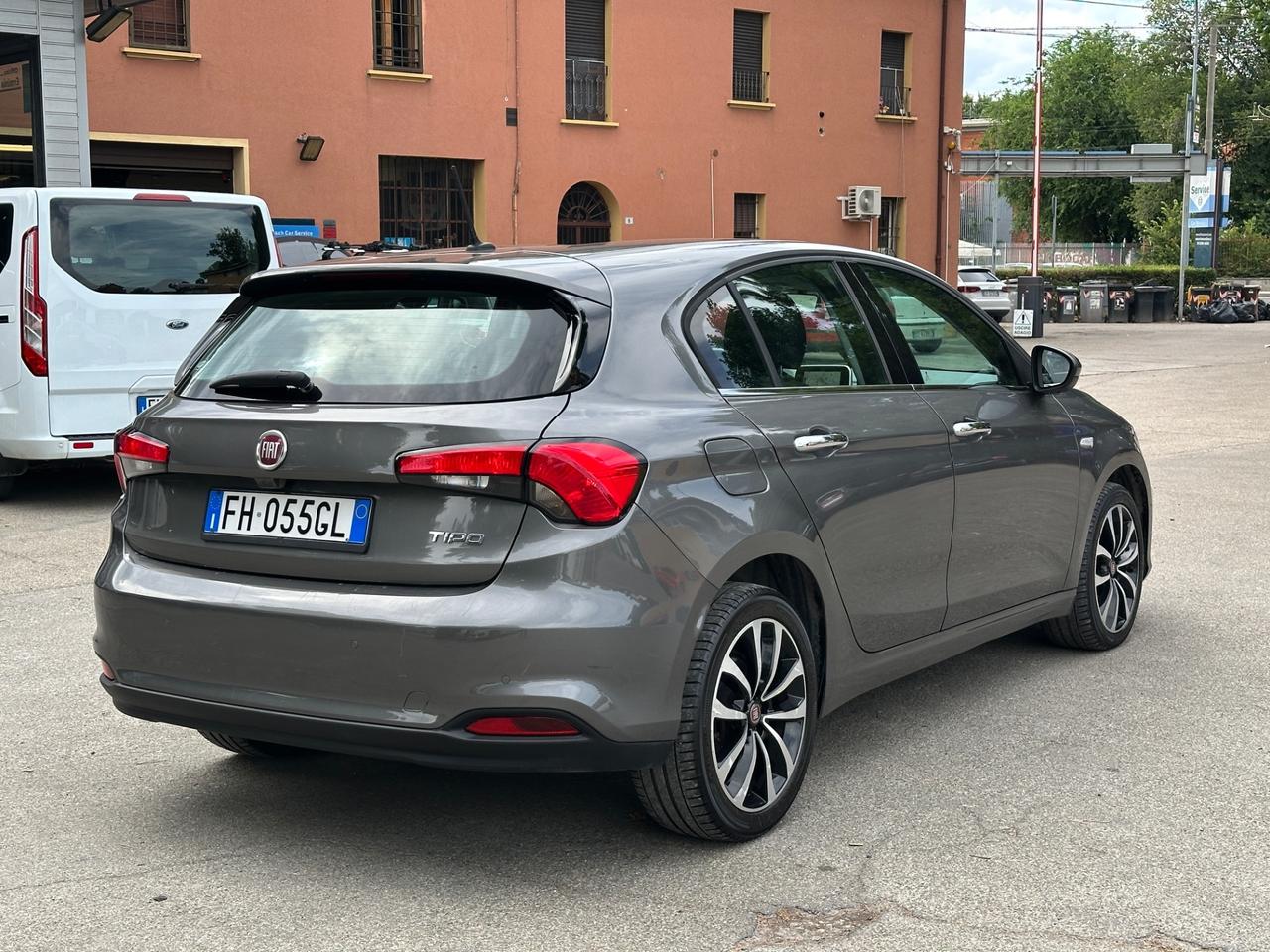 Fiat Tipo 1.4 T-Jet 120CV GPL SW Lounge