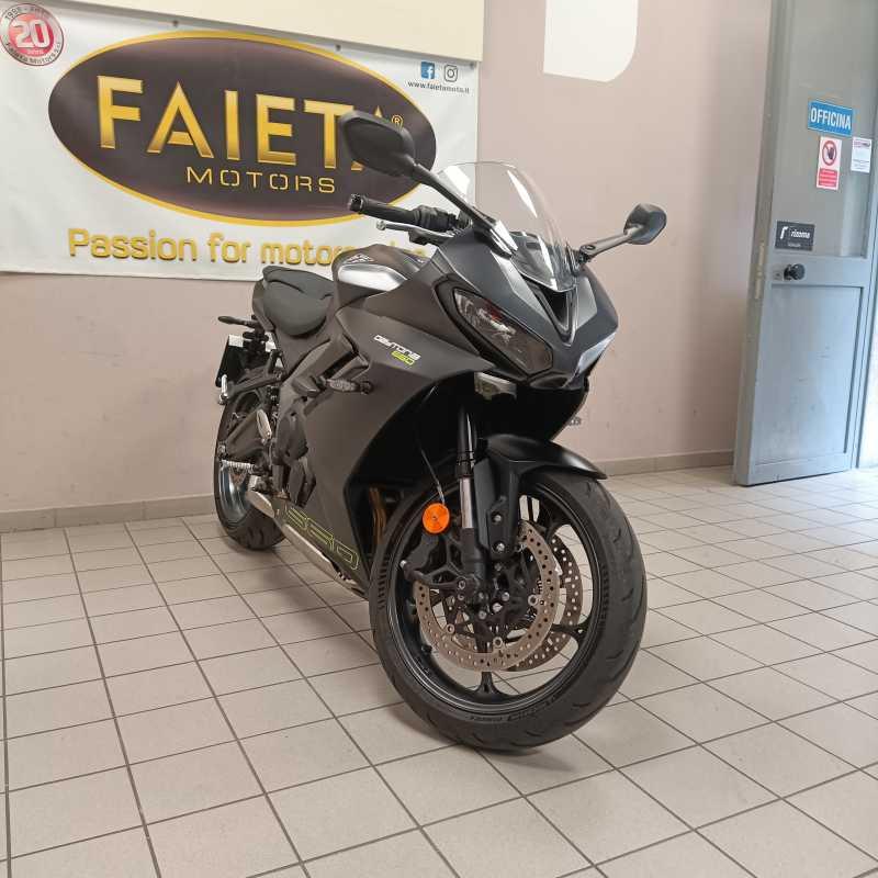 Triumph Daytona 660 - 2025