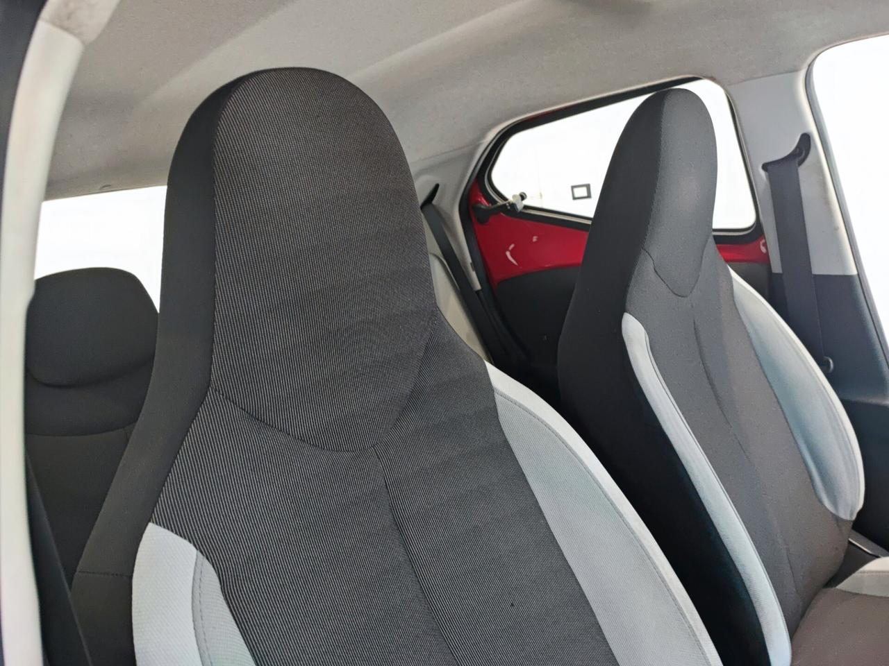 Toyota Aygo 1.0 VVT-i 5 porte x-clusiv