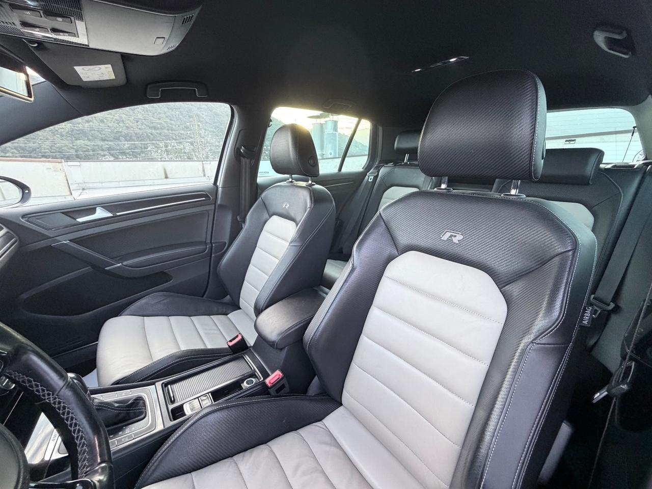 Volkswagen Golf R 2.0 TSI DSG 300CV 4Motion