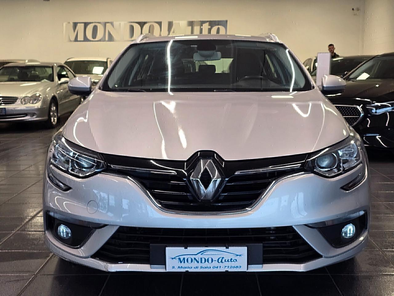 Renault Megane Sporter dCi 115 CV EDC Bus.