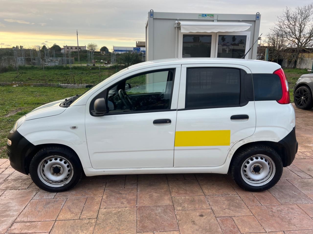 Fiat Panda 1.2 Pop Van 2 posti ( garanzia 12 mesi)