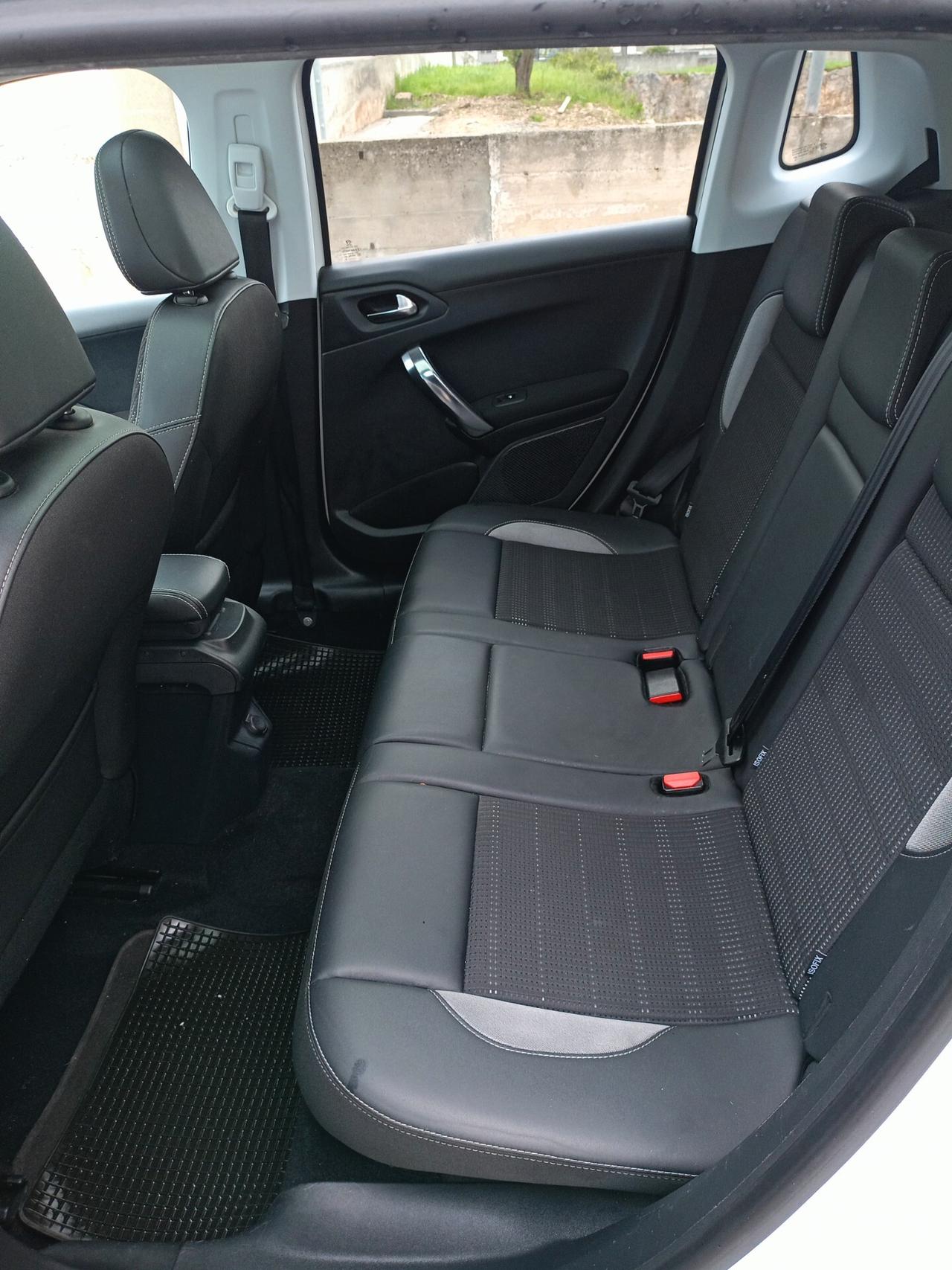 Peugeot 2008 1200 Turbo 110 S&S Allure