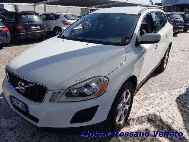 VOLVO XC60 D4 4WD Momentum