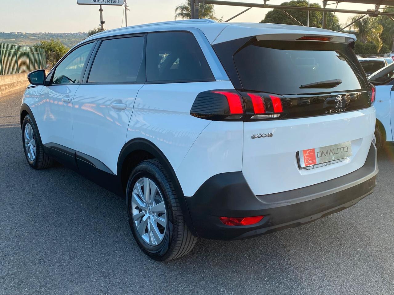 Peugeot 5008 1.6 BlueHDi 120 S&S Business Mix