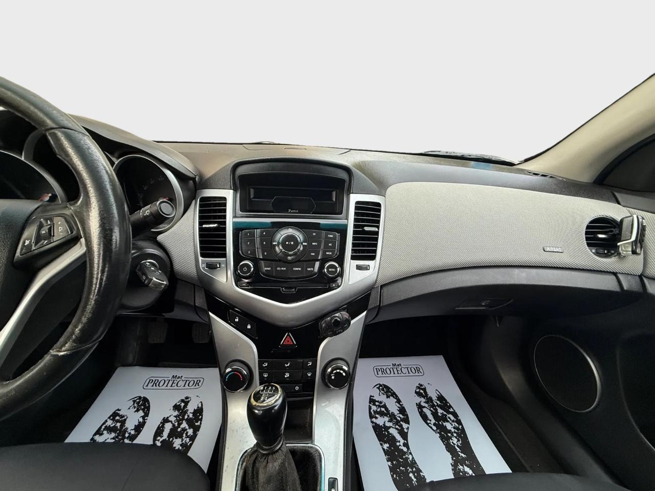 Chevrolet Cruze LS 1.6 benzina 2012