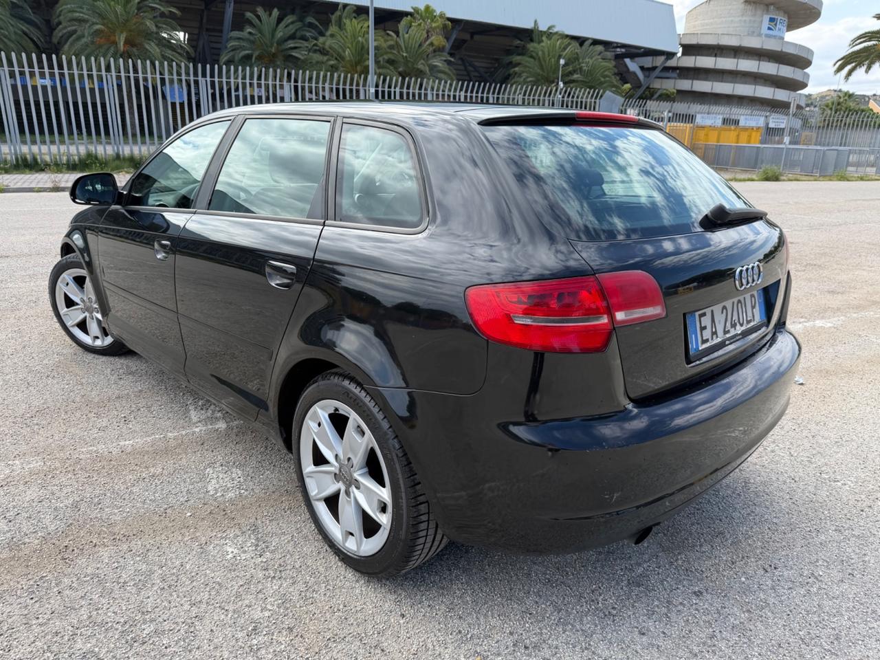 Audi A3 1.6 TDI 105 CV CR Ambition