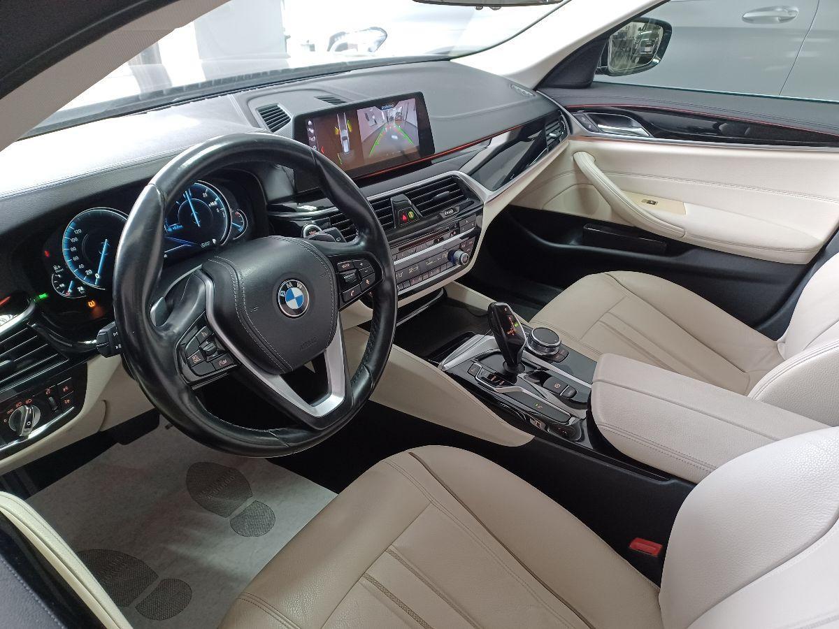 BMW - Serie 5 - 520d xDrive Touring Luxury