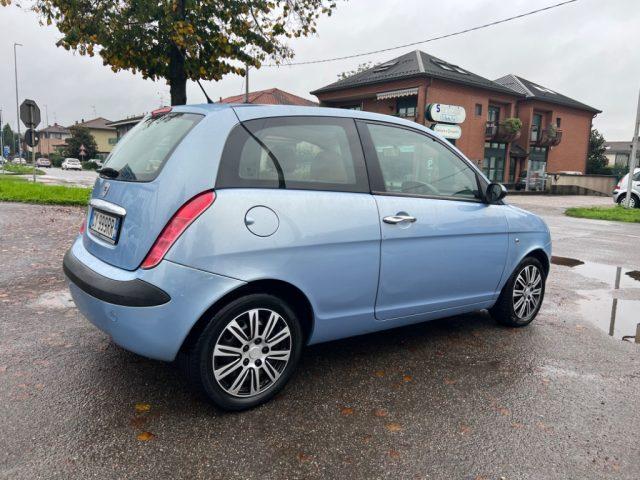 LANCIA Ypsilon 1.2 16V Platino