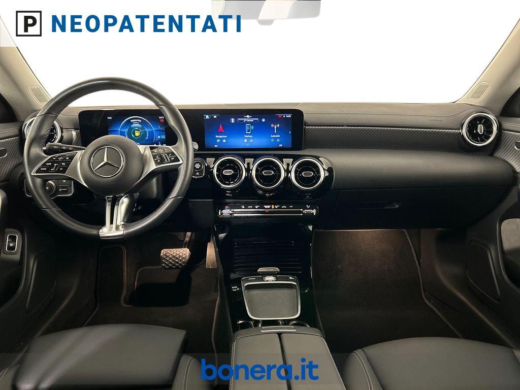 Mercedes CLA Shooting Brake 180 D Progressive Advanced 8G-DCT