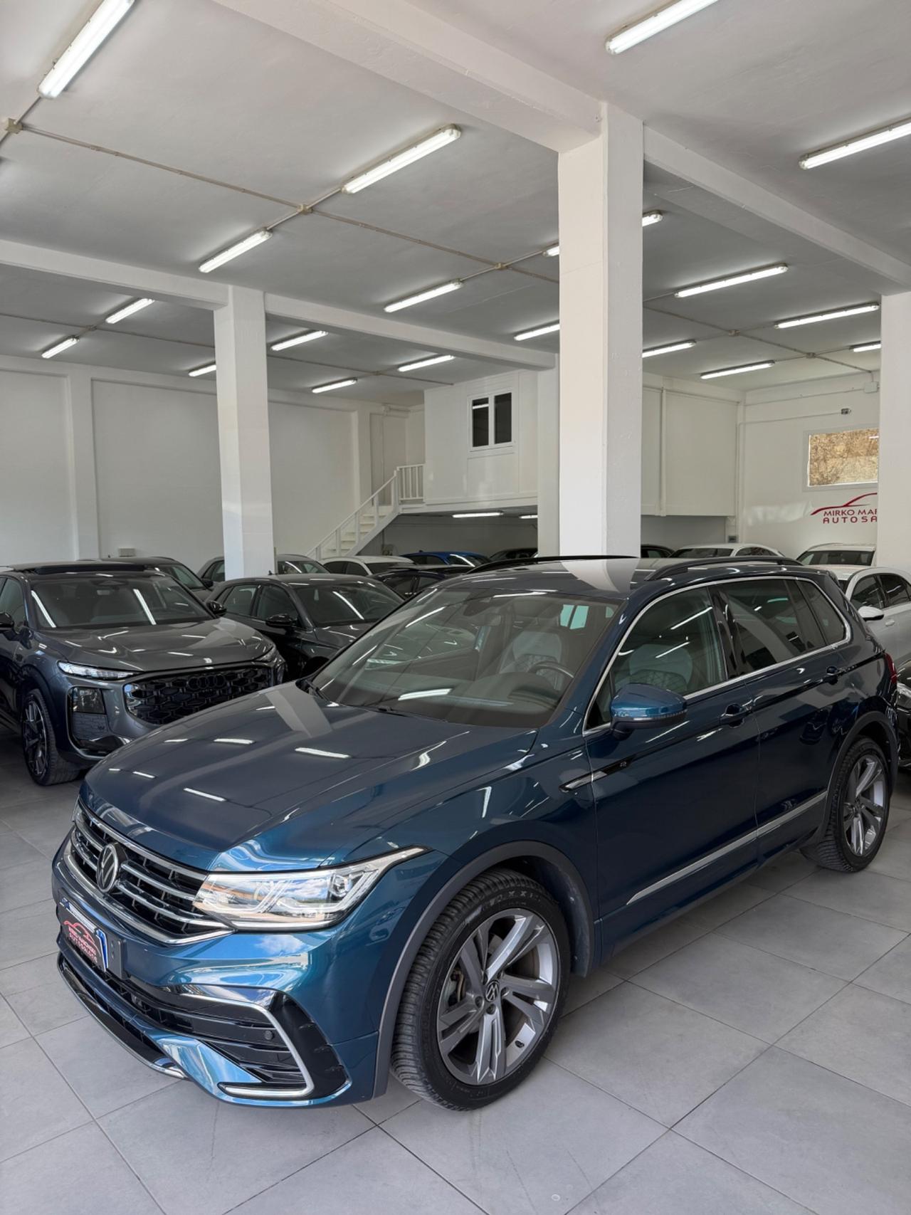 VW Tiguan 2.0 TDI 150 CV SCR DSG R-Line FINANZIABILE