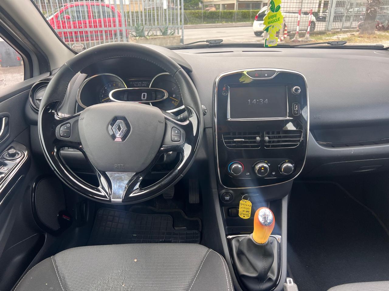 Renault Clio 1.2 75CV 5 porte Costume National
