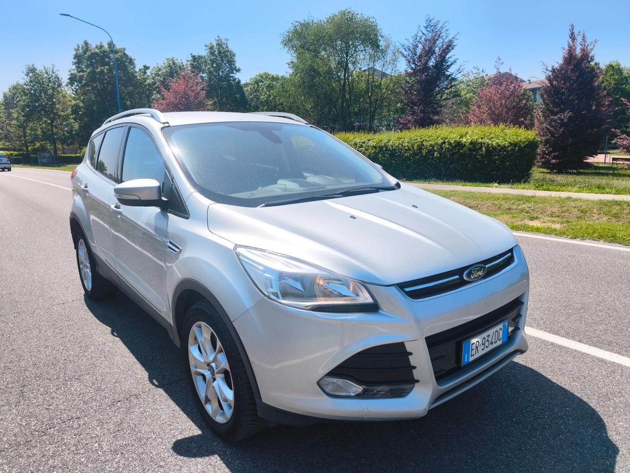 FORD KUGA 2,0 TDCI 4X4- TITANIUM-CAMBIO AUTOMATICO