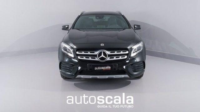 MERCEDES-BENZ GLA 200 d Automatic Premium