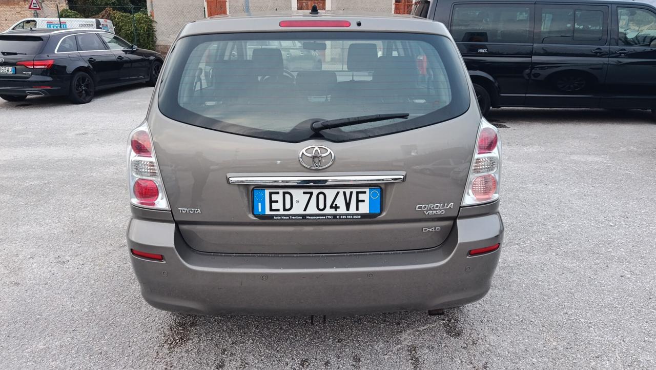 Toyota Corolla Verso 2.2 16V D-4D D-Cat